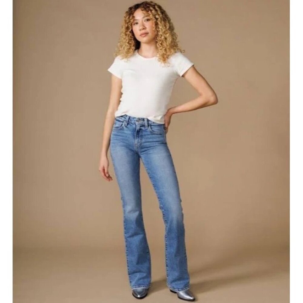 Edwin 1947 Women's Lark Mid-Rise Boot Cut Jeans Blue Flashback Size 32 NWT